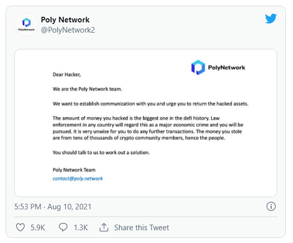 Na grafice zrzut ekranu z tweeta Poly Network w którym proszą o zwrócenie skradzionych środków
